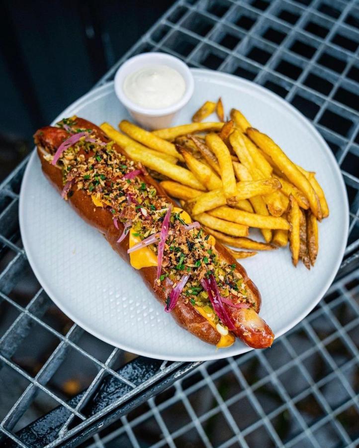 Street Food Possonium Apartments Bratislava Eksteriør billede