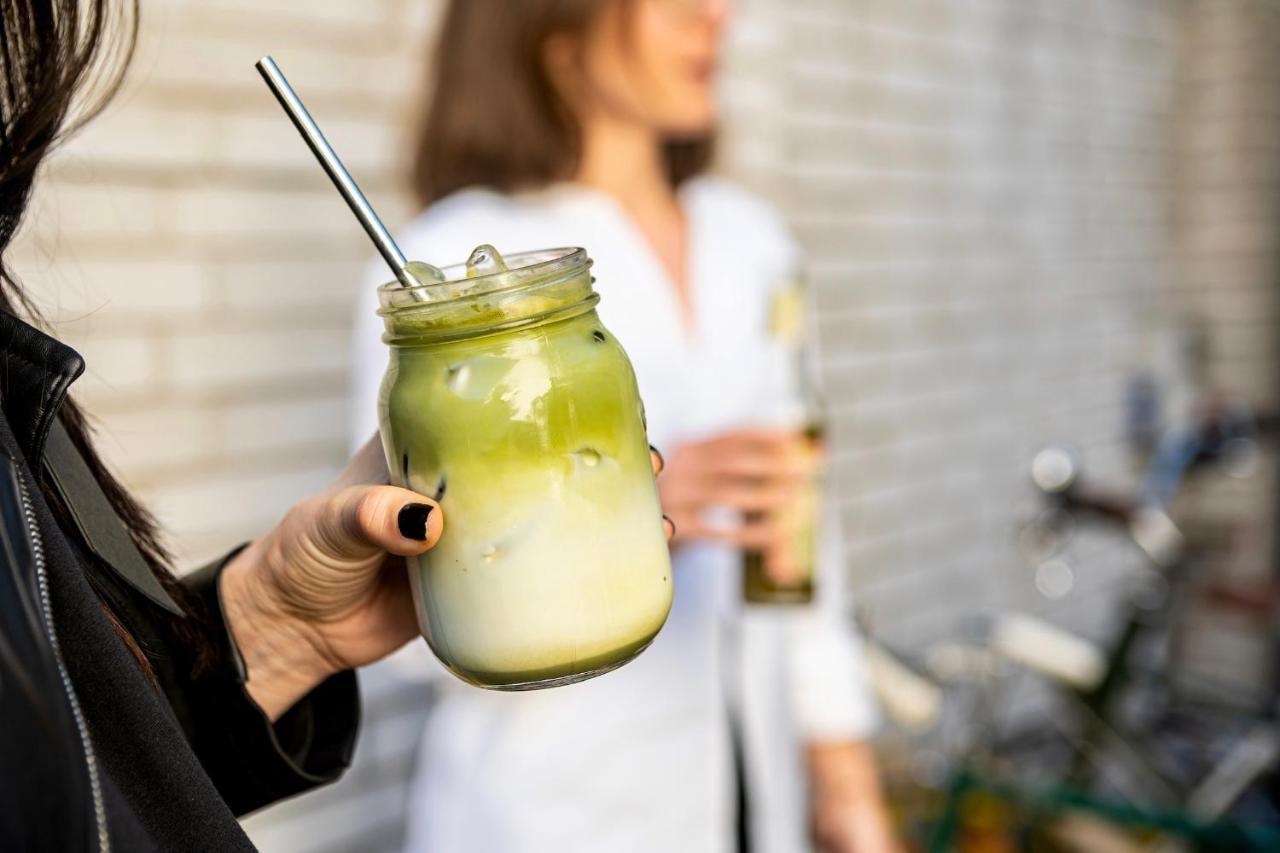 Street Food Possonium Apartments Bratislava Eksteriør billede