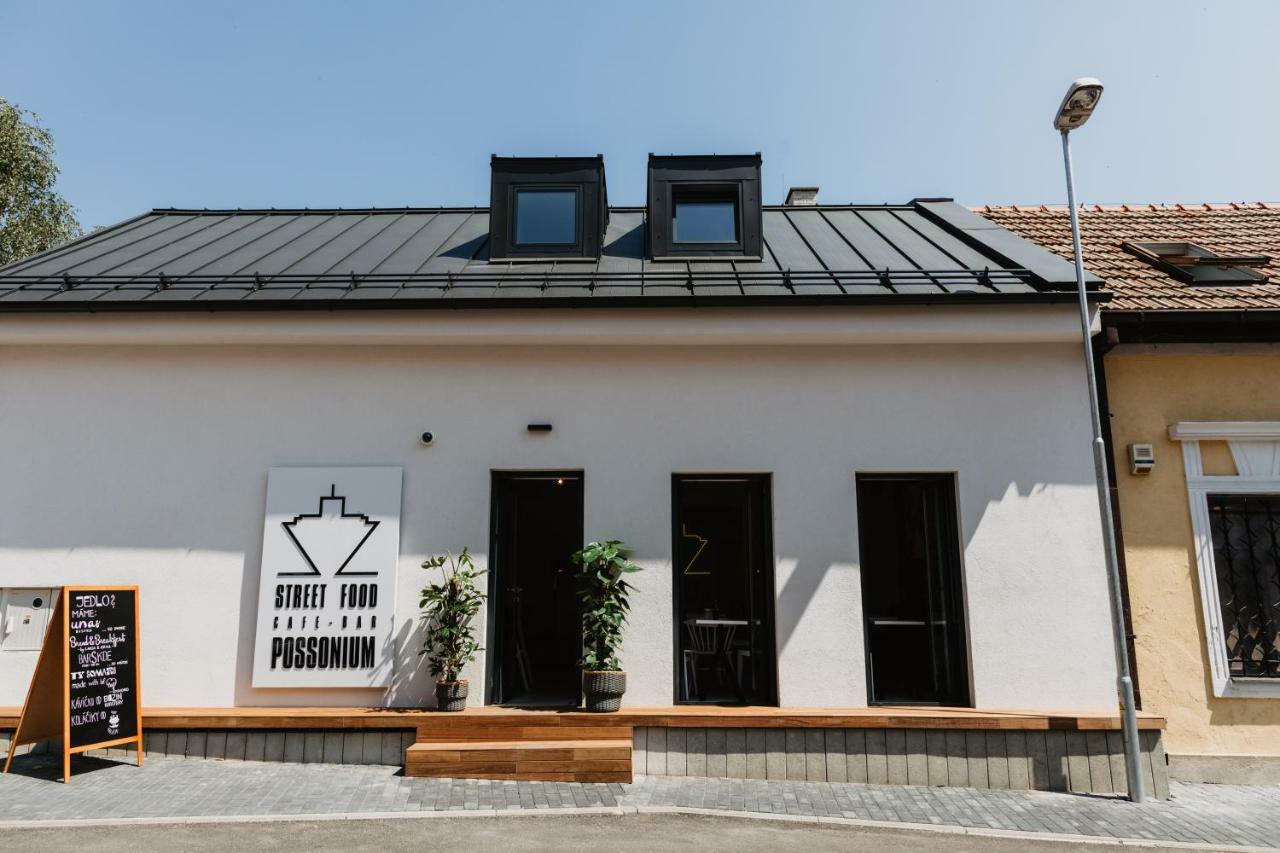 Street Food Possonium Apartments Bratislava Eksteriør billede