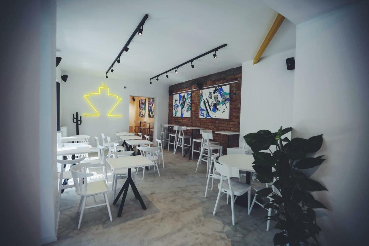 Street Food Possonium Apartments Bratislava Eksteriør billede